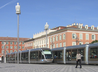 160308 105 Oberleitungslose Alstom-Tram in Nizza (Foto: R. Jacobi)